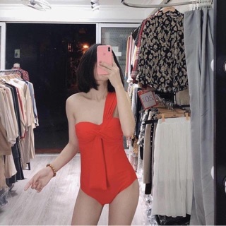 Bikini cúp lệch vai