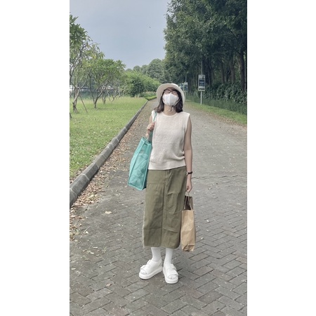 Kumivn áo gile len lưới nhiều màu
