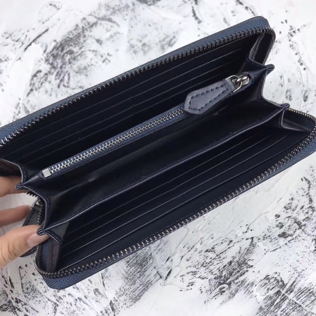 Ví cầm tay sọc dài dây kéo