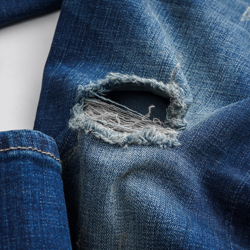 Jean xanh rách gối nhẹ - Phong cách nam tính - Kiểu dáng ôm slimfit 2021 của PAPAZI
