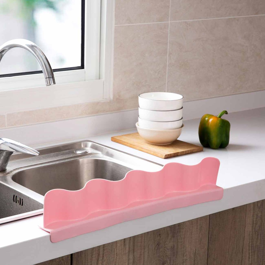 1 Tấm Chắn Chống Văng Nước Cho Bồn Rửa Chén