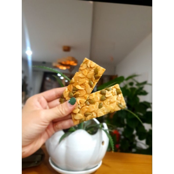 Set 2 hũ ( Ngói hạnh nhân- Kẹo Nougat)