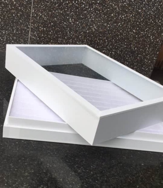 Khay nhung có nắp, trưng bày vòng,31x23x8cm, có 3 màu: đỏ,đen,trắng