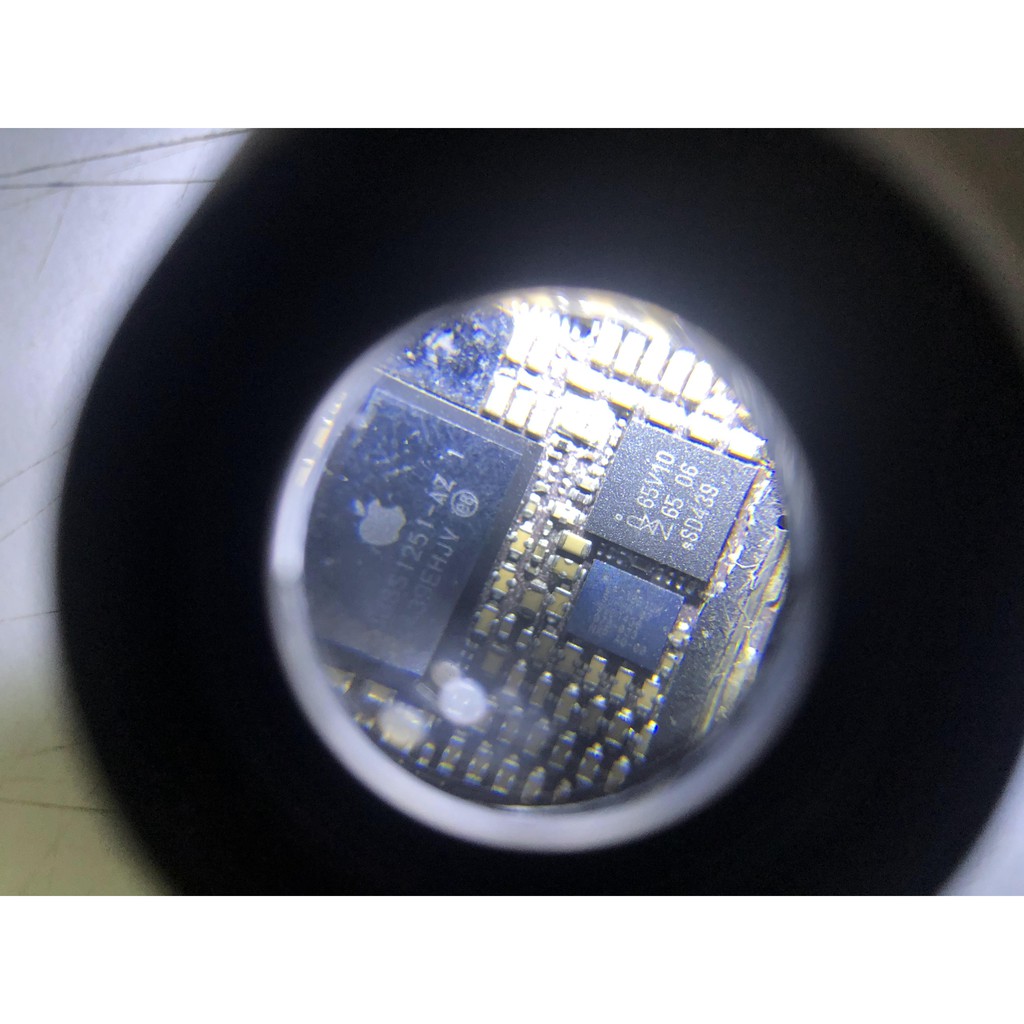 Kính lúp có đèn led MG6B-1 phóng đại 40X