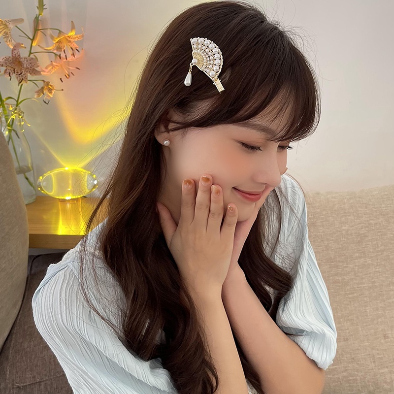 Kẹp Đính Đá Courtpearlborettesfantasselhinesideclip