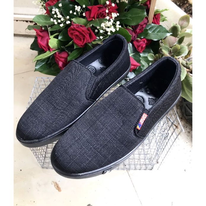 Giày lười vãi nam đế đen, phom chuẩn đẹp, size từ 38-43,mã LV16,màu xám đen, mẫu mới nhất hiện nay