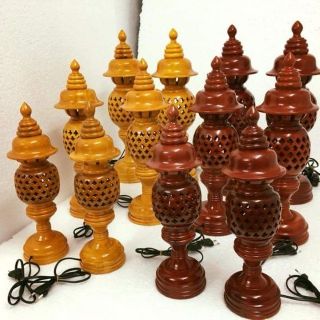 Đèn thờ bằng gỗ