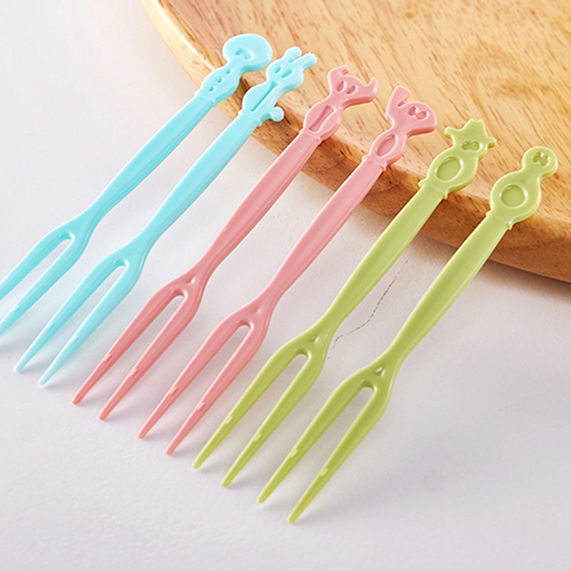 Hộp 50 chiếc Dĩa nhựa xiên hoa quả an toàn, tiện lợi