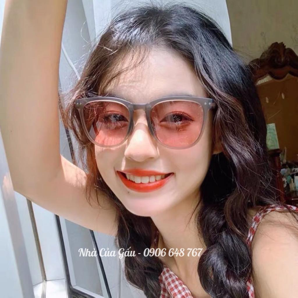 Mắt kính thời trang nữ gấp gọn phải nói là thần thánh luôn, đẹp ơi là đẹp nha