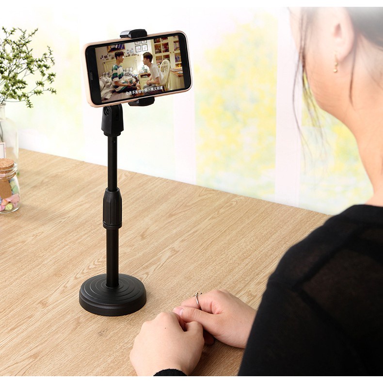 Giá đỡ 2 điện thoại để bàn cao cấp, Kẹp điện thoại livestream quay video tiktok,  điều chỉnh cao thấp tiện lợi sử dụng