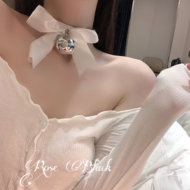 ( Có trắng, đen) Vòng cổ choker dây da phối nơ và chuông size lớn quyến rũ mã FR-988 phong cách lolita, gothich