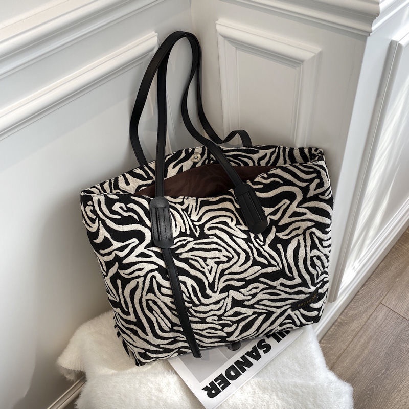 Túi xách cỡ lớn họa tiết ngựa vằn thời trang 2020 cho nữ