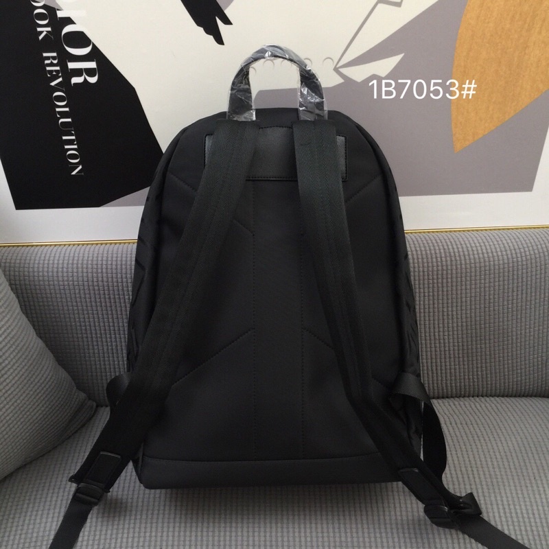 Balo nam hoạ tiết logo thương hiệu Burberry cao cấp màu đen trơn