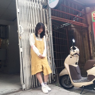 Yếm nhung đuôi cá khuy dọc