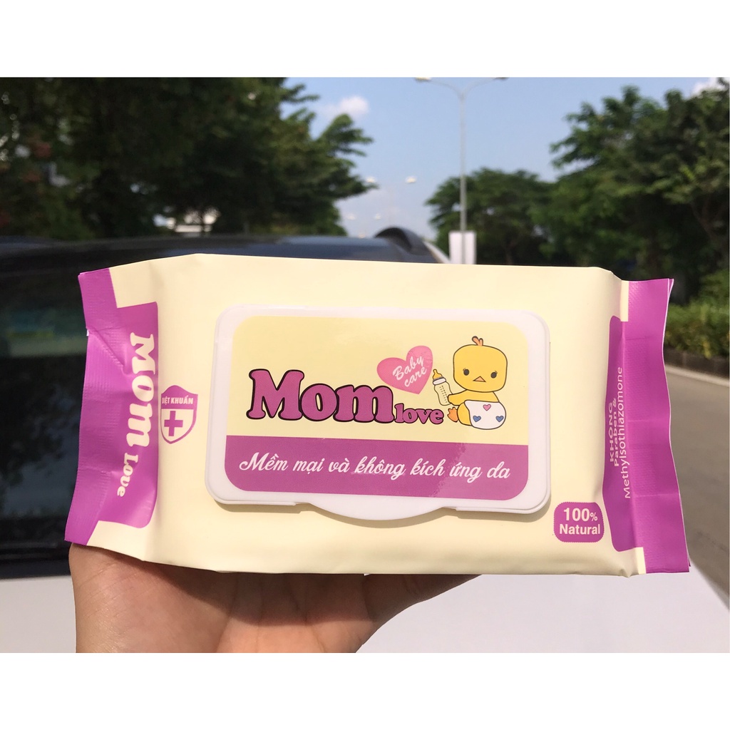 Khăn, Giấy Ướt Mom Love baby care cho bé, giấy ướt mền mại và không gây kích ứng da