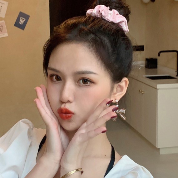 Dây buộc tóc, cột tóc scrunchies in hoa trắng nhẹ nhàng_K67
