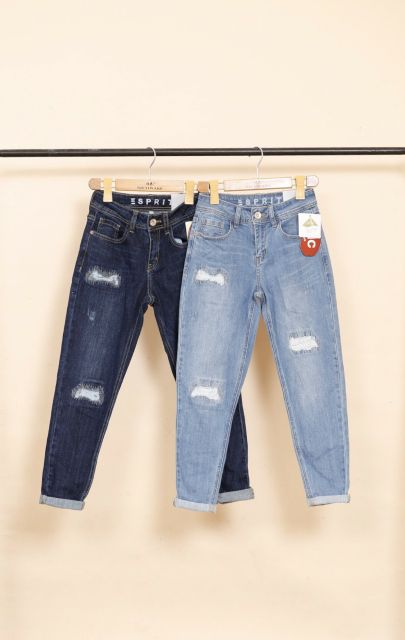 Quần jean boy thêu chỉ, quần bò nữ dáng rộng xước thêu chỉ | BigBuy360 - bigbuy360.vn