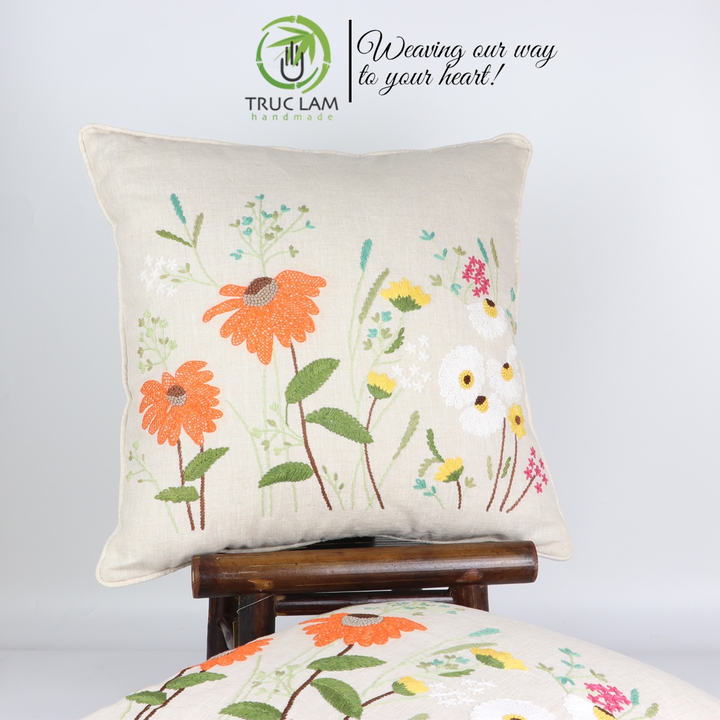 Gối/Vỏ Gối Vuông Tựa Lưng Sofa (45x45) Trang Trí Phòng Vải Linen Thêu Thủ Công Cánh Đồng Hoa Cam – Trúc Lâm Handmade