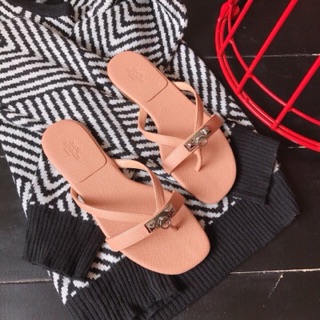 Dép Hermes quai kẹp da xước