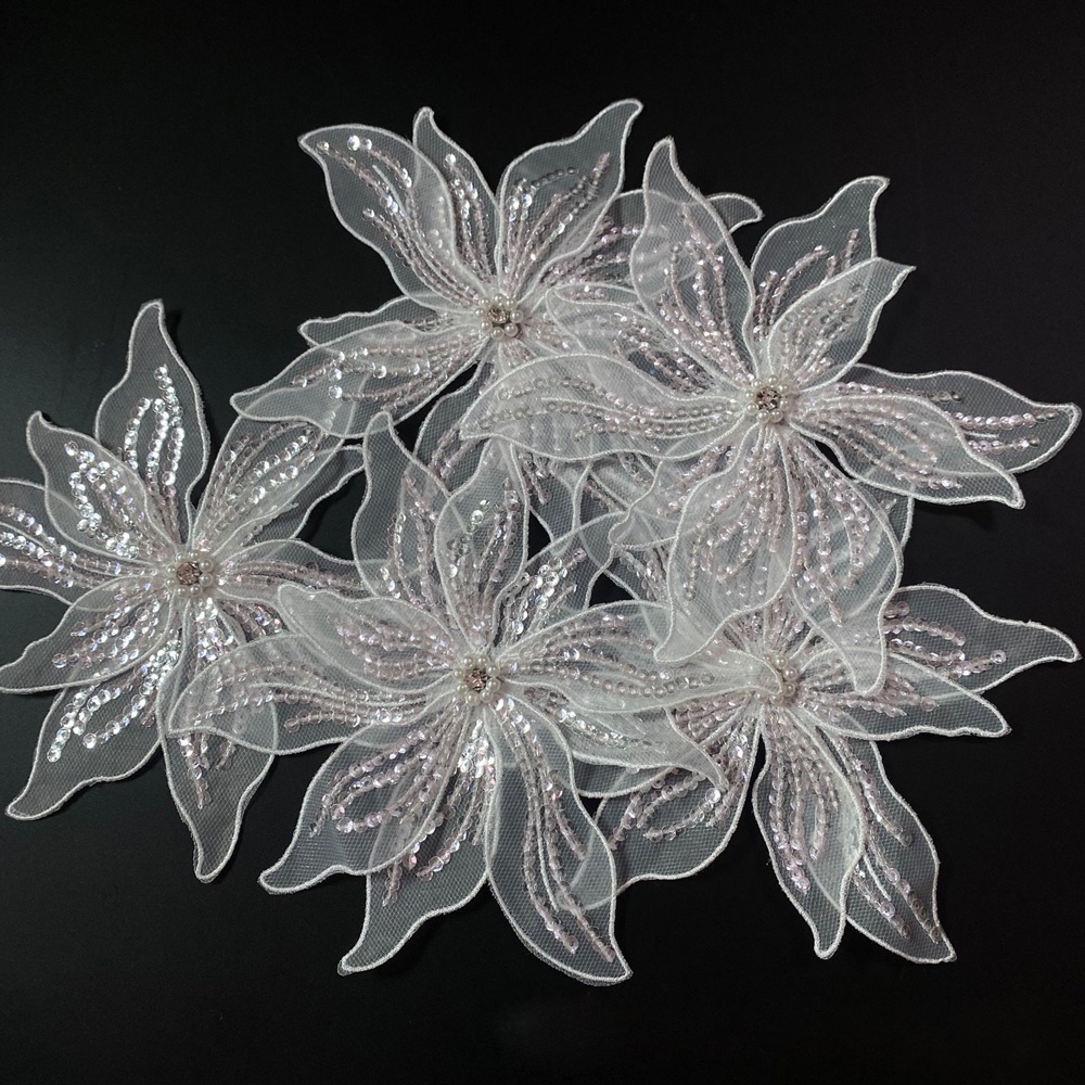 1 Cái Ren Trắng Hạt Hoa Vá Rộng 17Cm