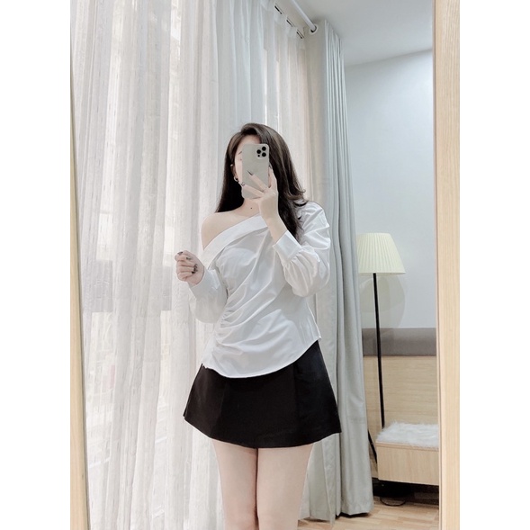 Áo trắng lệch vai