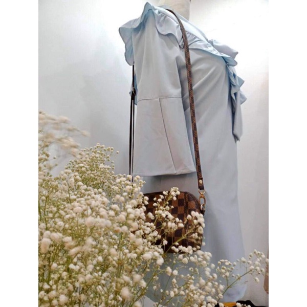 Pass váy xanh thắt nơ