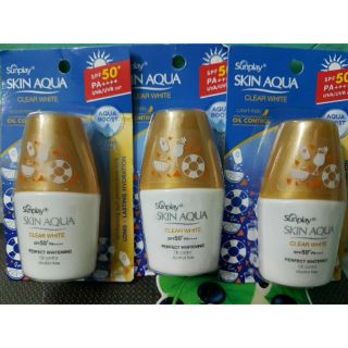 Chống nắng Sunplay Skin Aqua Clear White SPF 50+_PA+ (5g)