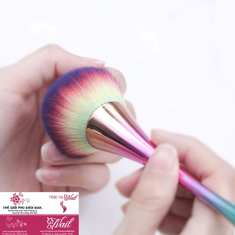 Chổi Phủi Bụi Đẹp (Nail Brush)