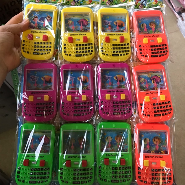12 điện thoại bấm nước