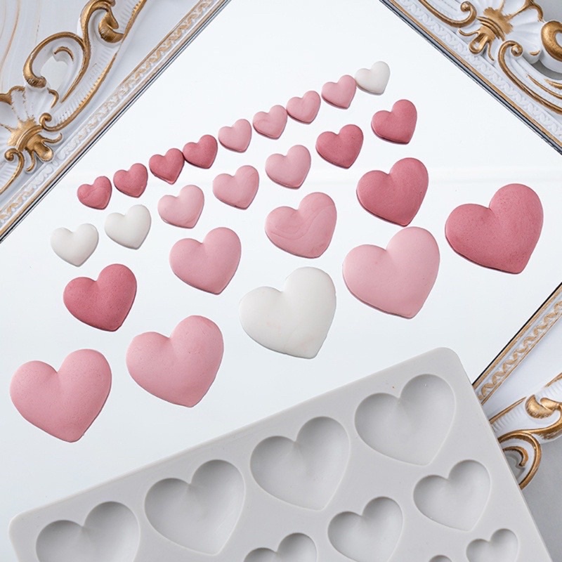 Khuôn trái tim làm bánh, tạo hình đất sét