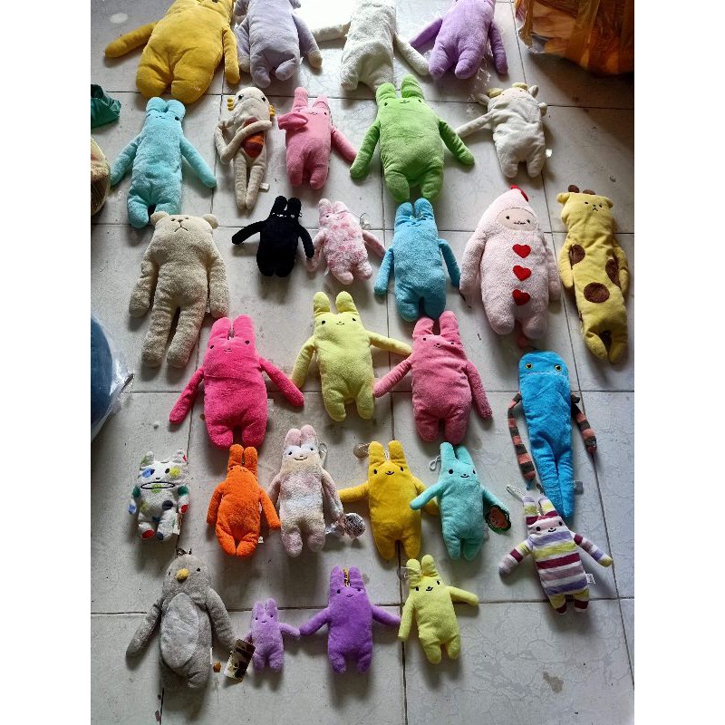 Thỏ bông Craftholic màu sắc