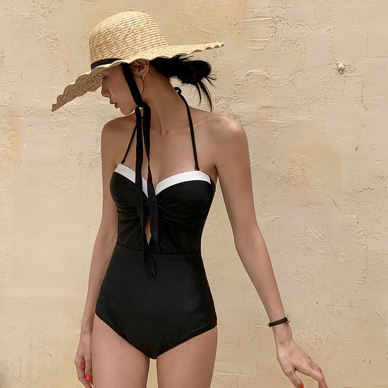 Bikini cúp ngực xoắn đen phối trắng ( kèm hình thật)