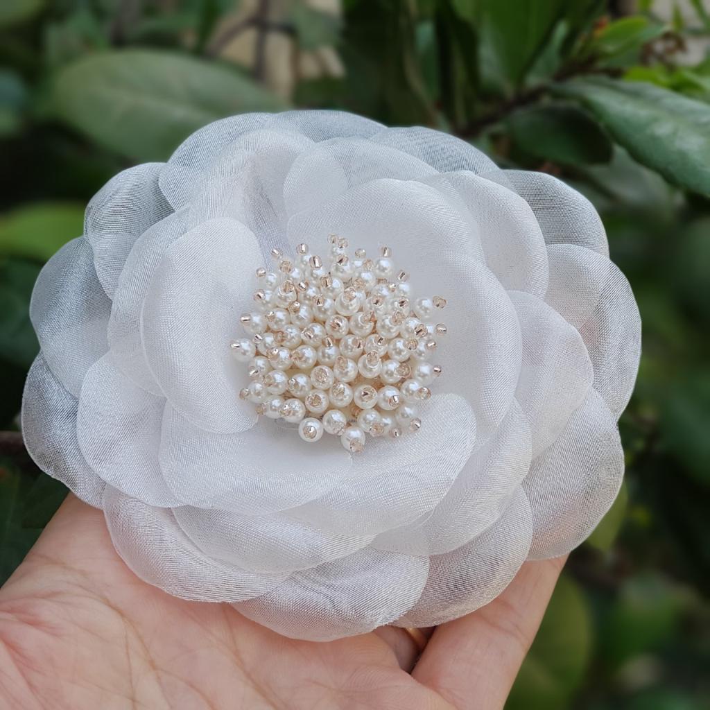 Hoa cài áo handmade cao cấp phối nhụy cườm sang trọng [HANN- Hoa cài áo, pk thời trang]