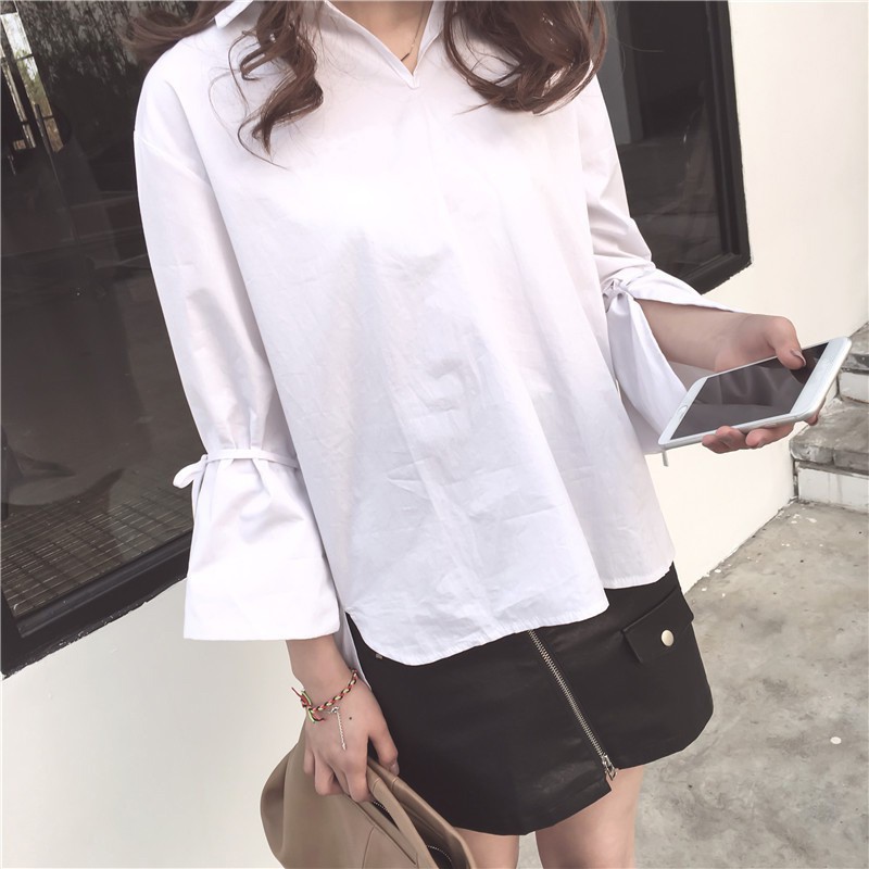  Áo sơ mi trắng tay loe dài cổ chữ V thời trang nữ Hàn Quốc | BigBuy360 - bigbuy360.vn