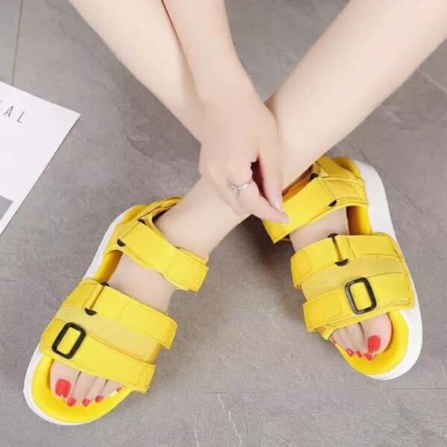 Sandal nam nữ nhiều màu