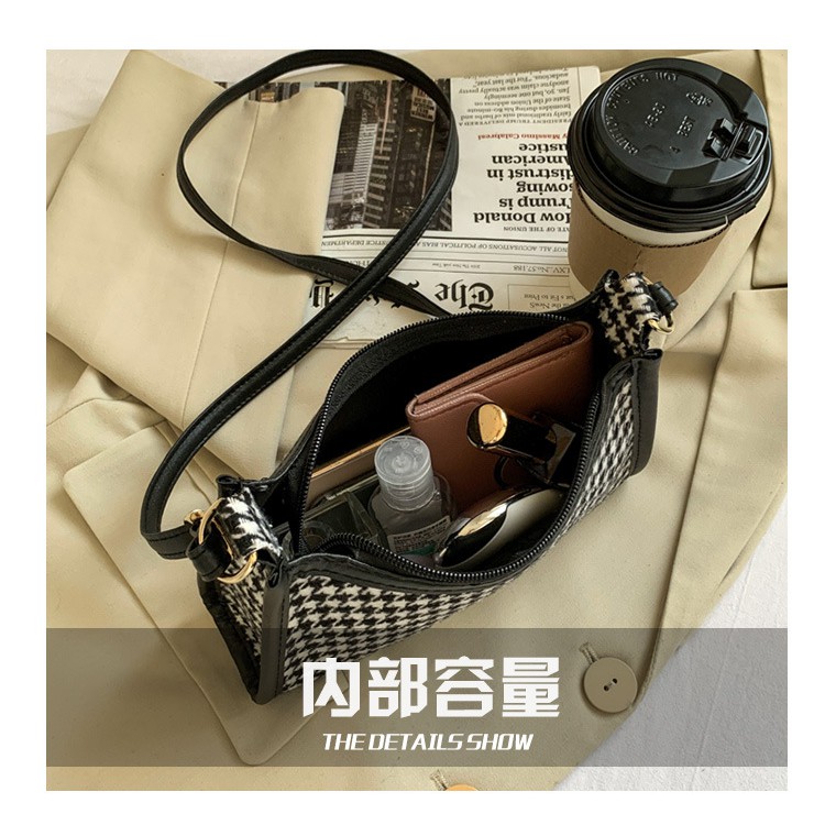 Túi nữ đeo chéo dáng vuông  phong cách cổ điển | BigBuy360 - bigbuy360.vn