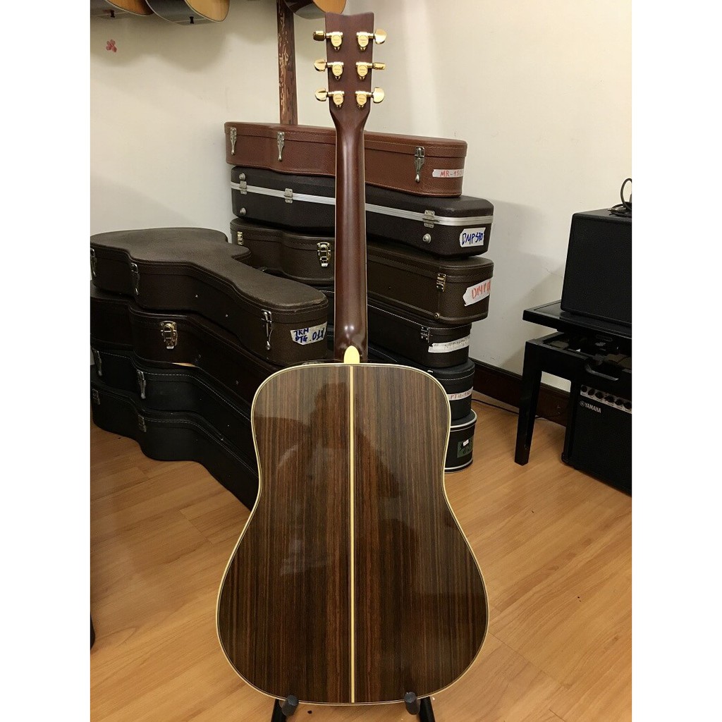 Guitar Acoustic Yamaha L6