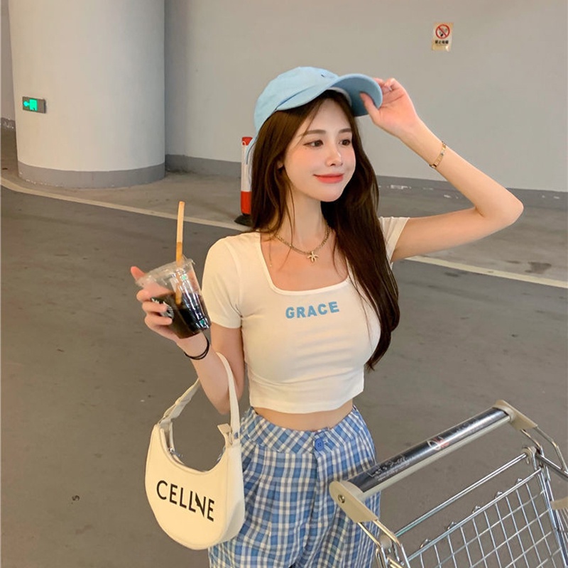 Áo thun IELGY tay ngắn cổ vuông in chữ thời trang cho nữ