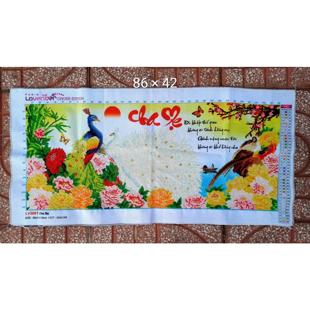 Tranh thêu chữ thập cha mẹ KT:88x43cm, tranh chưa thêu và chưa khung, tặng kéo và sỏ chỉ.