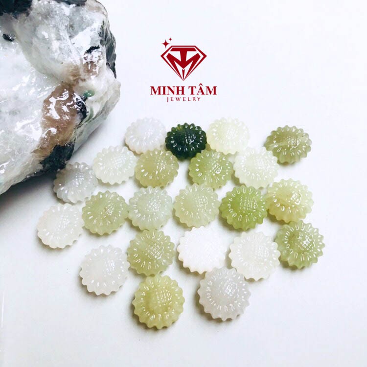 Charm hoa Ngọc Hòa Điền mix vòng tay-Minh Tâm Jewelry