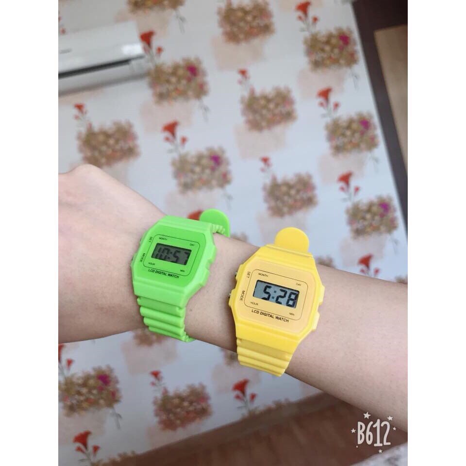 Đồng hồ điện tử unisex dây nhựa CA077 phối theo đồ rất đẹp | BigBuy360 - bigbuy360.vn