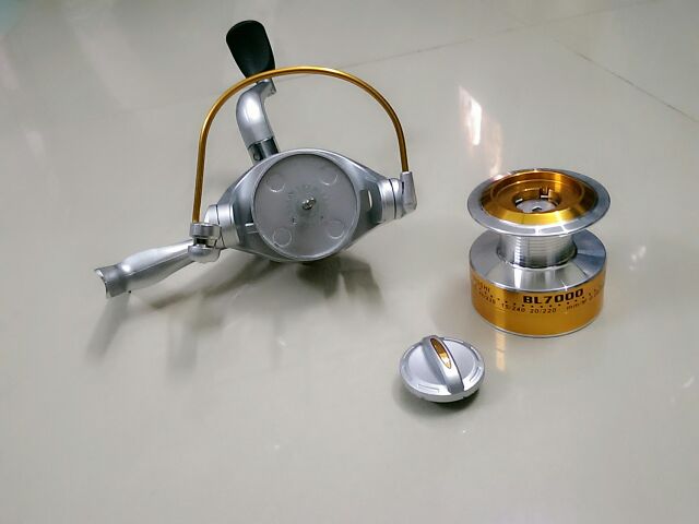 Máy câu cá yumoshi BL 6000,7000