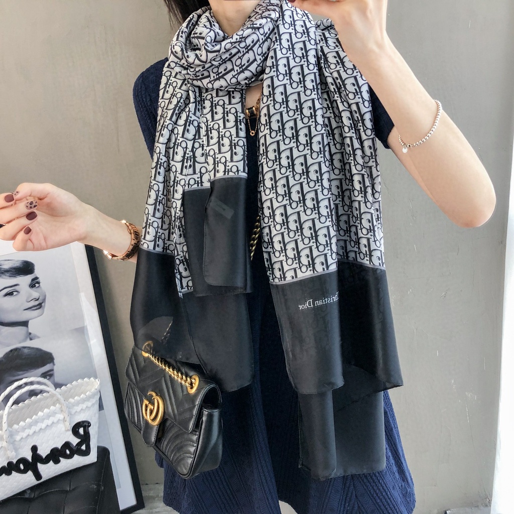 Khăn Choàng Lụa In Chữ D 180 * 90cm Dành Cho Nữ