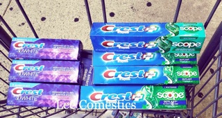 Kem đánh trắng răng CREST & Colgate