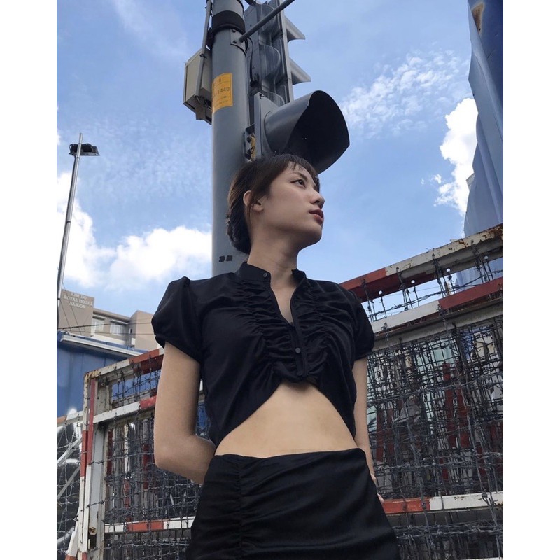 Áo crop phi HeartBurn đen