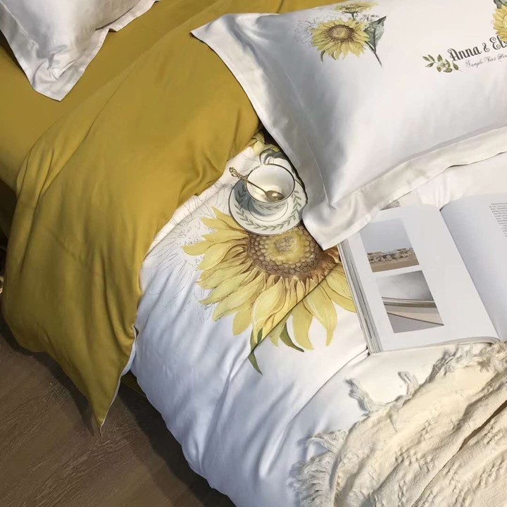 Bộ chăn ga gối drap giường chất vải Lụa 60s họa tiết Cúc Vàng