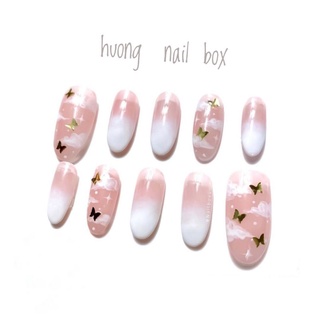 Mẫu nail box vân mây phụ kiện phản quang theo form móng up