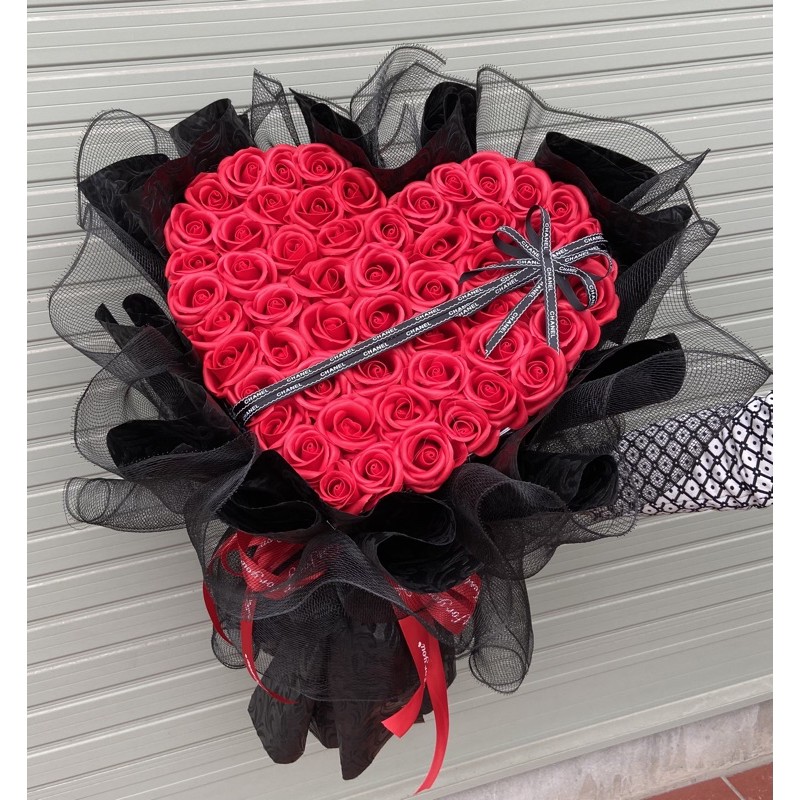 Hà Nội ship hoả tốc-Bó hoa hông 50 bông sáp thơm nhận kết chữ theo yêu cầu(ghi chú chữ love hay happybirthd)