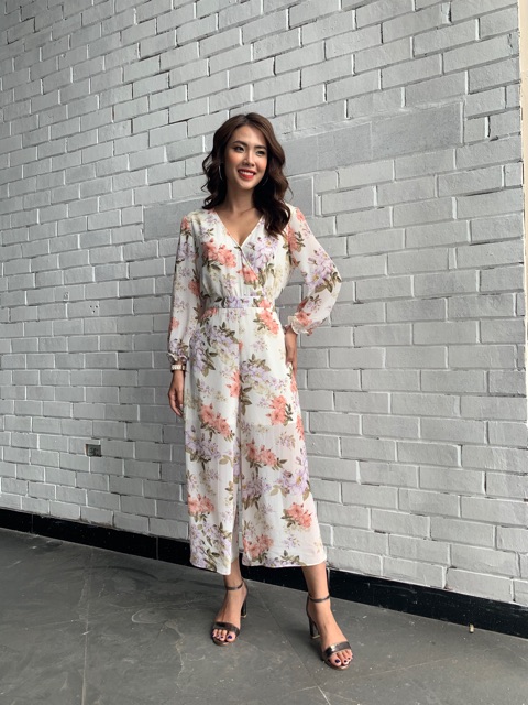 Set đồ nữ - Jumpsuit thiết kế cổ V, thời trang, sành điệu - MYM