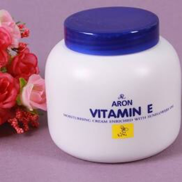 Kem Vitamin E Aron dưỡng ẩm tốt